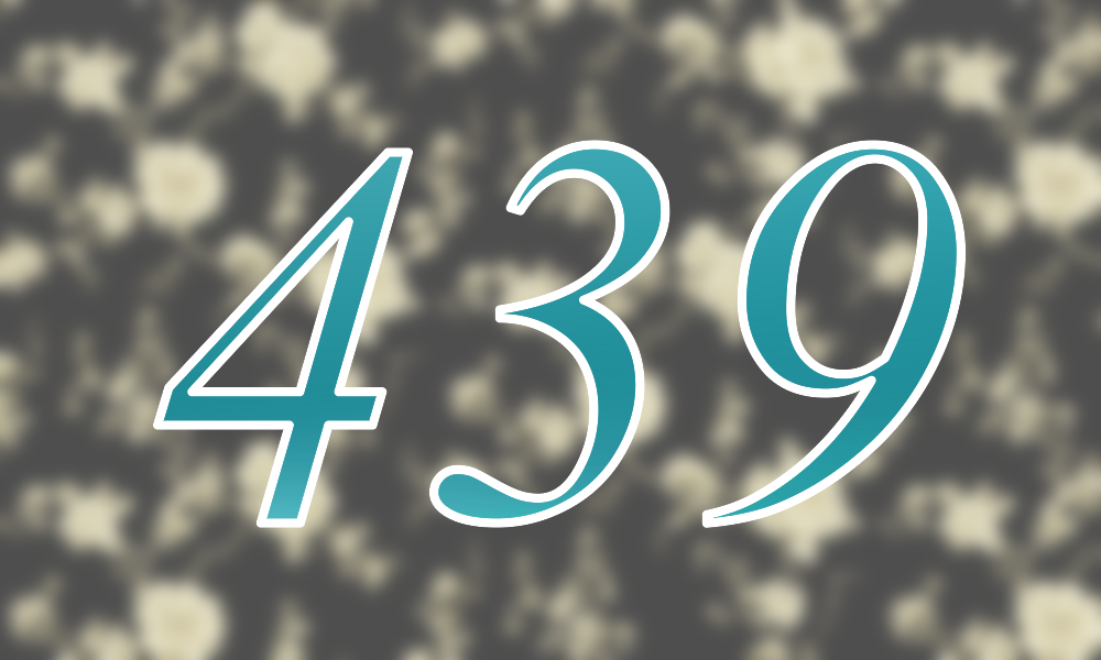 8 9 32 х. Тридцать девять. Тридцать девять число. Красивые цифры 439. 39 Лет цифры.